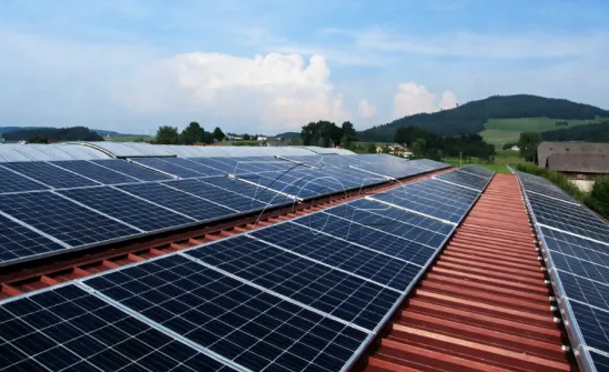 Teilatuko Eguzki Muntaiak: Industria eta Merkataritza PV proiektuetarako Premium Soluzioak