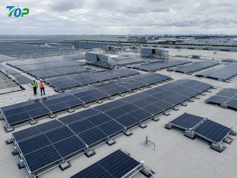 Teilatu lauko Eguzki Ballast Muntatze Sistema ez-sartzen duena: Ingeniaritza-mailako soluzio iragazgaitza Teilatu komertzialetarako PV proiektuetarako